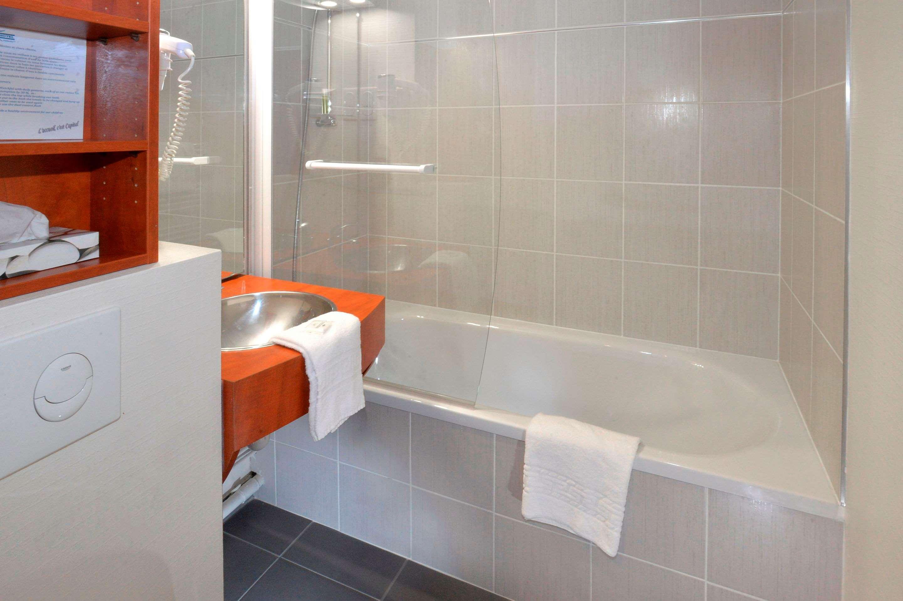 Hotel Brit Orleans St Jean De Braye - L'antares 3*